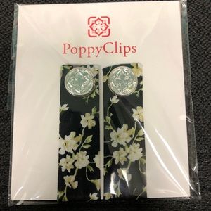 Poppy Clips